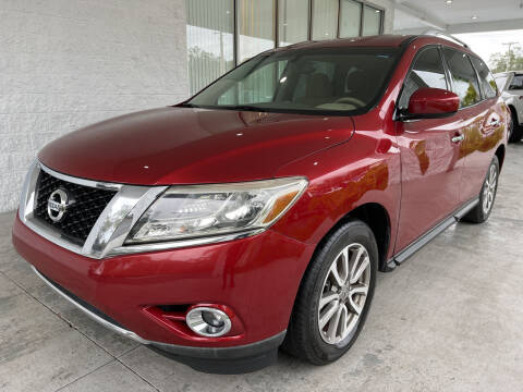 2015 Nissan Pathfinder for sale at Powerhouse Automotive in Tampa FL