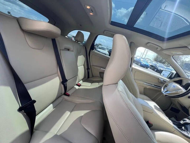 2015 Volvo XC60 T5 Premier