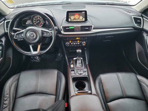 2017 Mazda MAZDA3 Touring