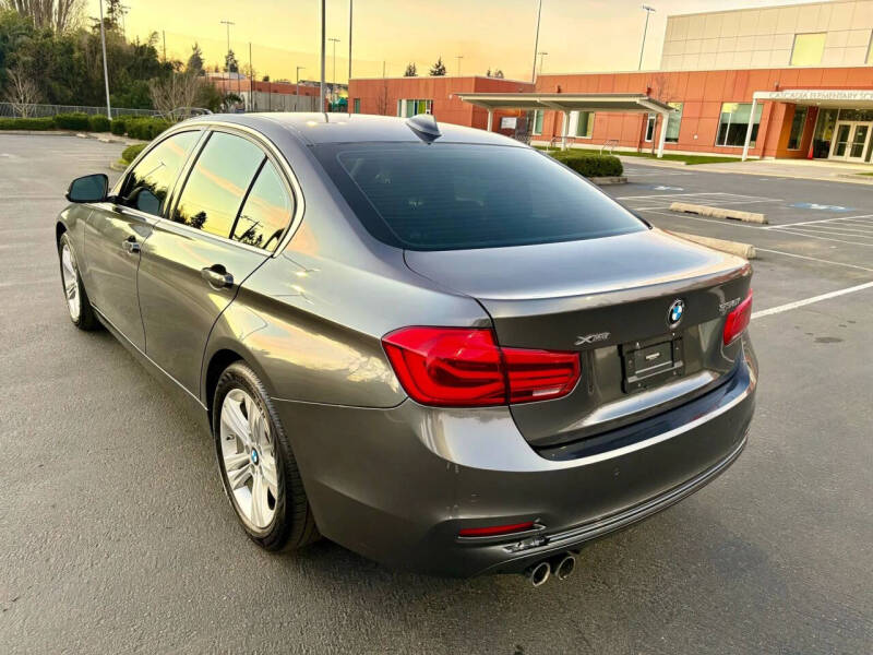 2017 BMW 3 Series 330i xDrive