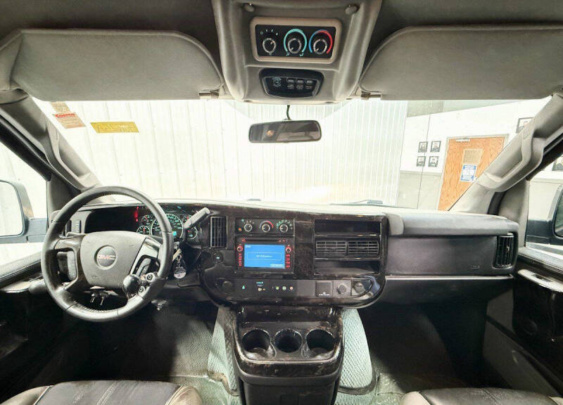 2016 GMC Savana 2500