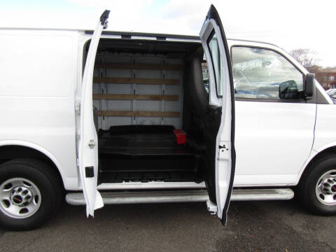 2023 GMC Savana 2500