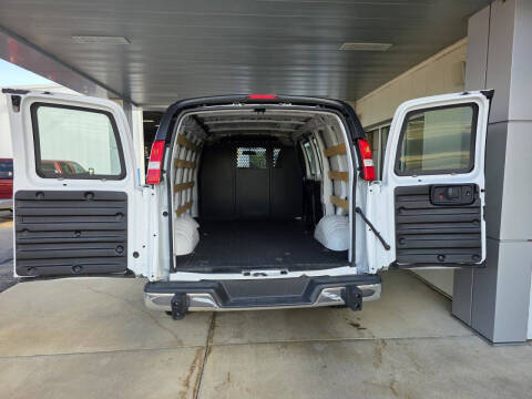 2023 Chevrolet Express 2500