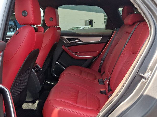 2025 Jaguar F-PACE P250 R-Dynamic S