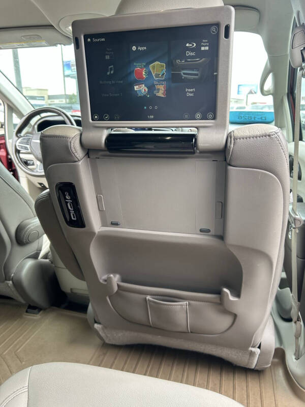 2019 Chrysler Pacifica Touring L Plus