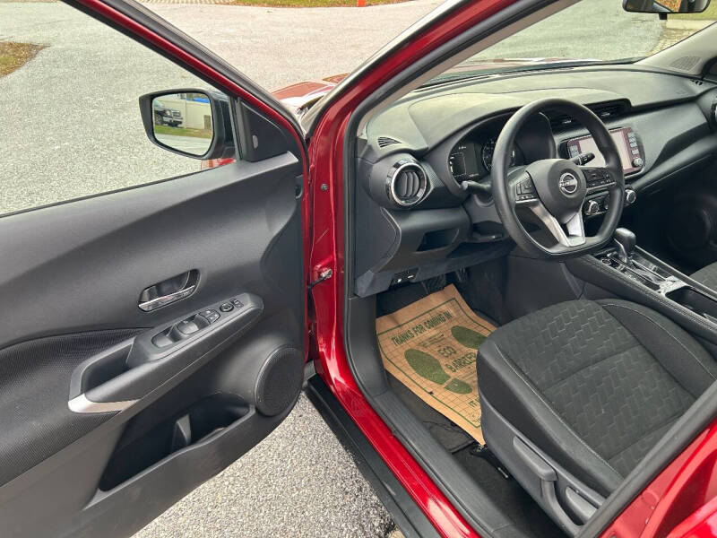 2023 Nissan Kicks SV