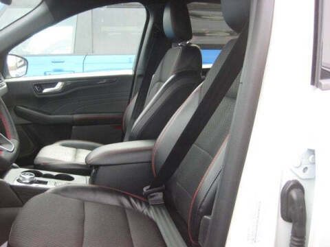 2023 Ford Escape ST-Line Select