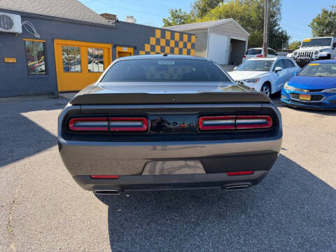 2021 Dodge Challenger SXT