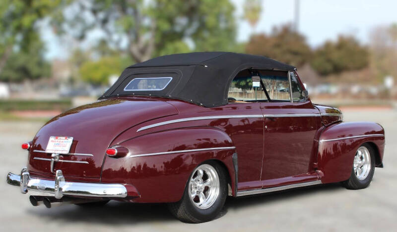 1946 Ford Super Deluxe