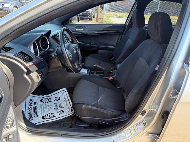 2017 Mitsubishi Lancer LE