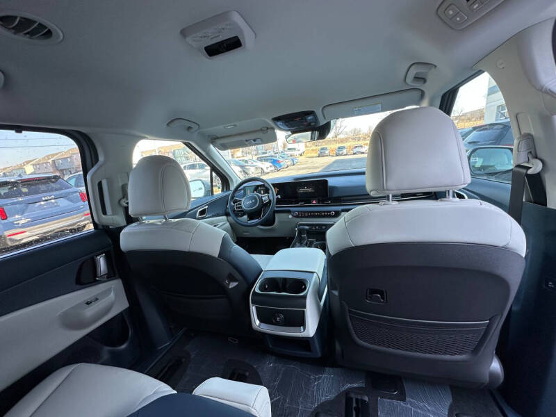 2026 Kia Carnival EX