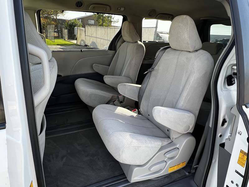 2014 Toyota Sienna