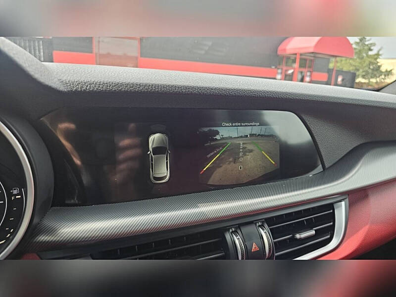 2019 Alfa Romeo Stelvio Ti Sport