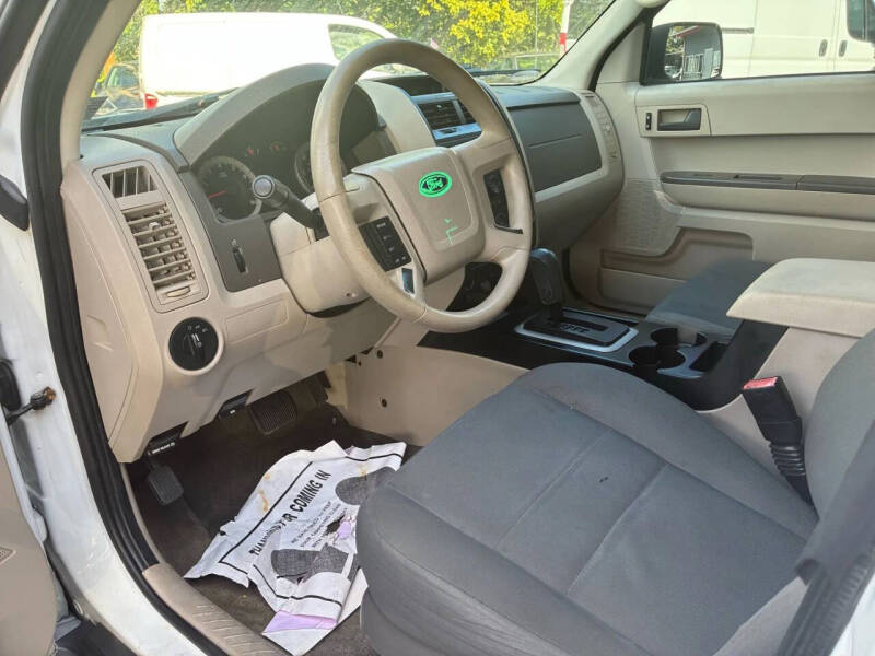 2009 Ford Escape XLS