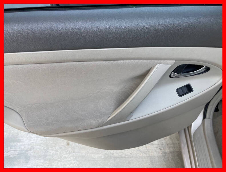 2009 Toyota Camry LE