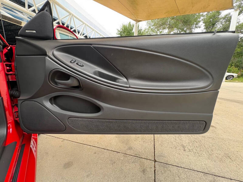 2003 Ford Mustang Mach 1 Premium