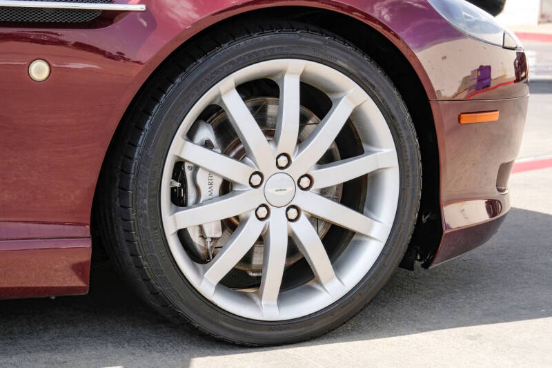 2005 Aston Martin DB9