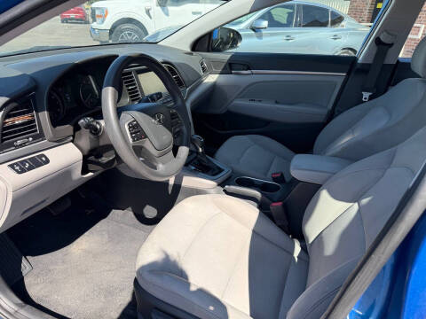 2018 Hyundai Elantra SEL