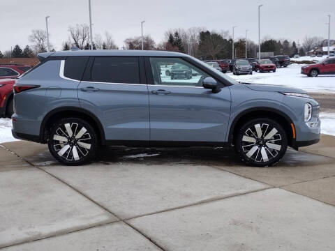 2026 Mitsubishi Outlander SE