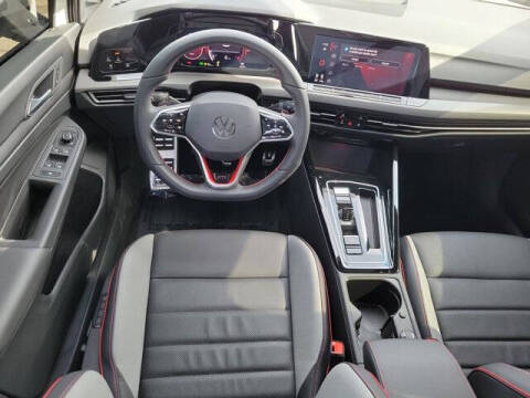 2024 Volkswagen Golf GTI Autobahn
