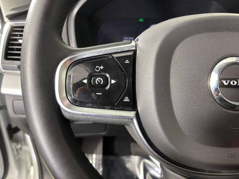 2023 Volvo XC90 B5 Core