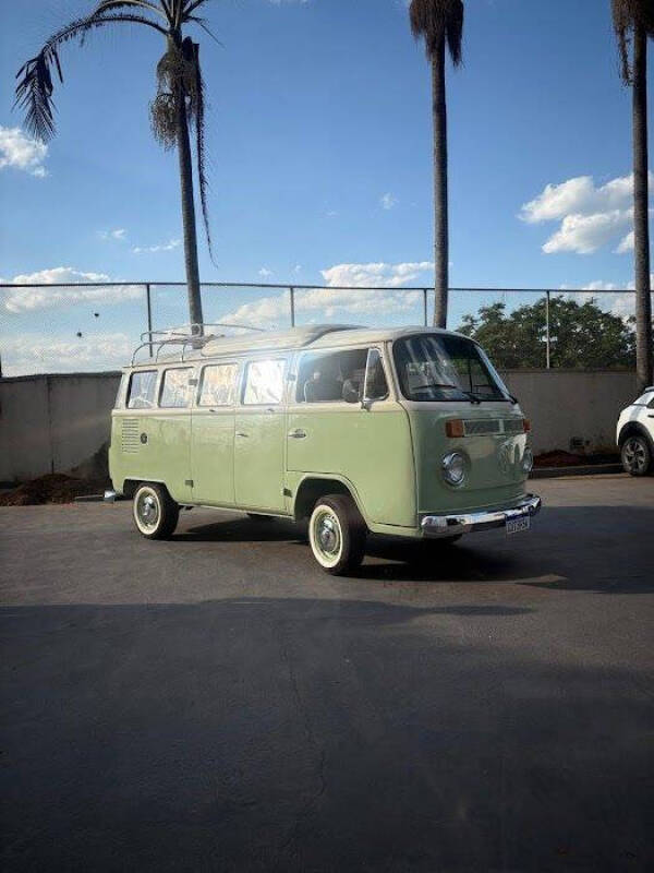 1985 Volkswagen Bus