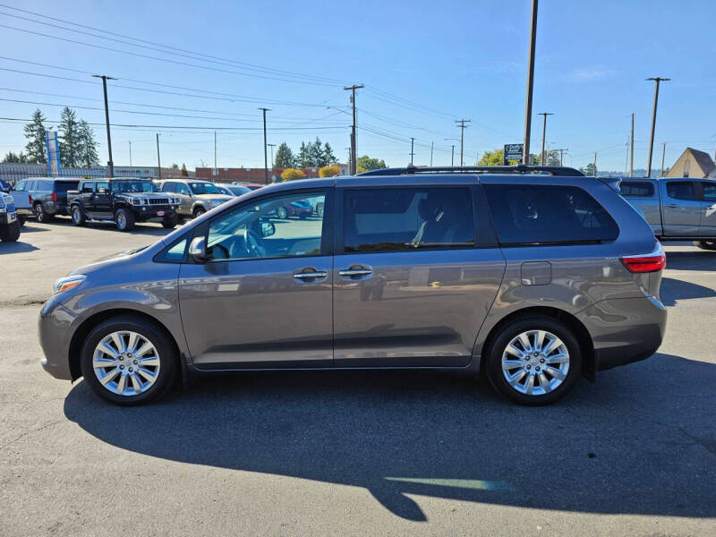 2016 Toyota Sienna