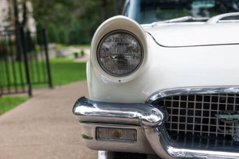 1957 Ford Thunderbird