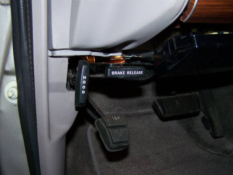 1988 Lincoln Town Car Signature