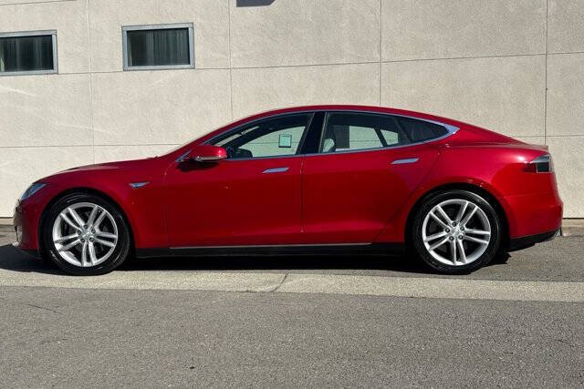 2016 Tesla Model S 85D