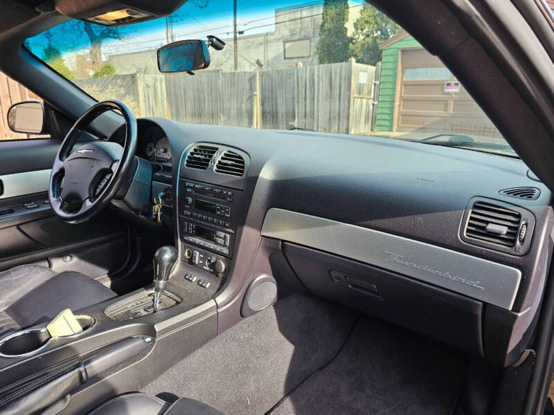 2005 Ford Thunderbird Deluxe