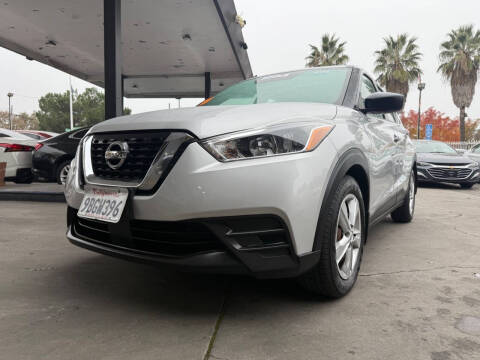 2020 Nissan Kicks S