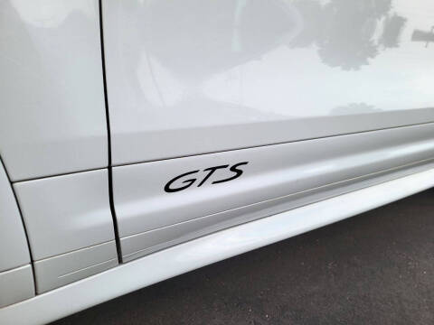 2016 Porsche Cayenne GTS