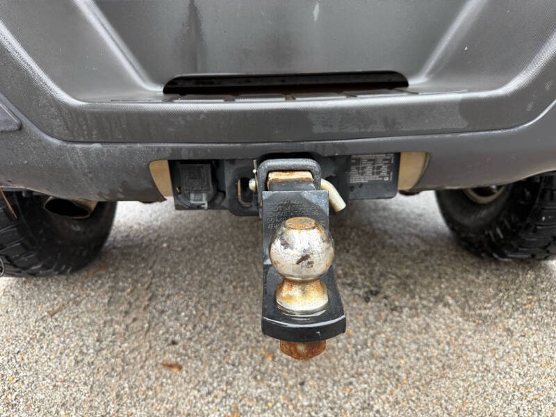 2009 HUMMER H3 Alpha