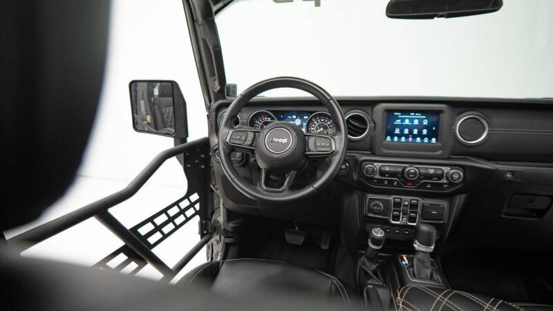 2022 Jeep Gladiator Sport S