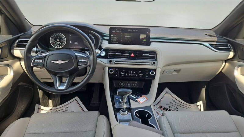 2025 Genesis G70