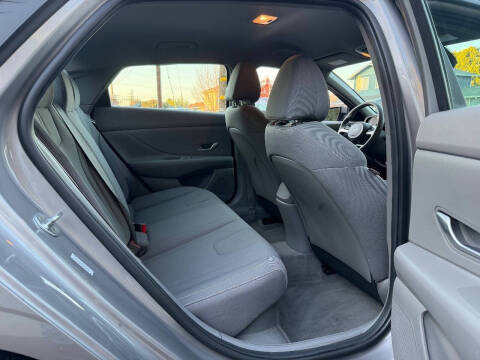 2022 Hyundai Elantra Hybrid Blue