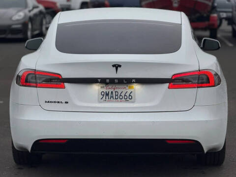 2016 Tesla Model S