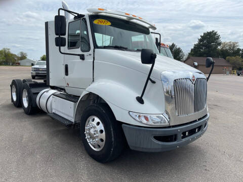 2017 IHC 8600