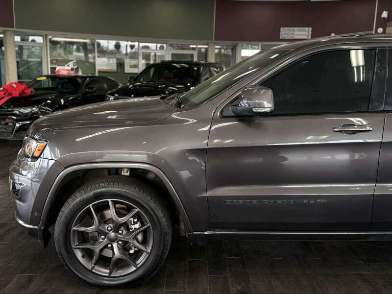 2021 Jeep Grand Cherokee 80th Anniversary Edition
