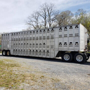 1984 Barrett Livestock Trailer