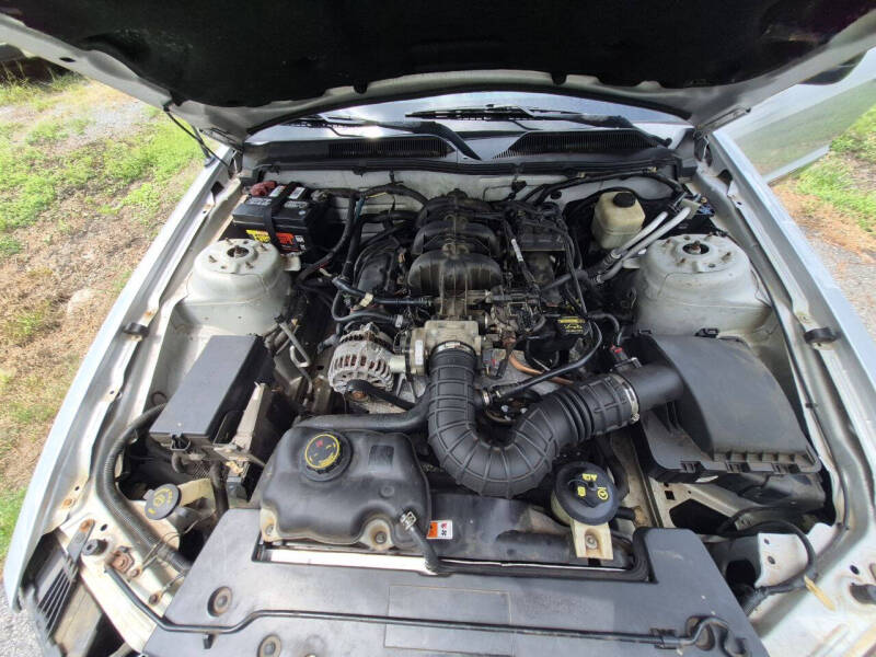 2007 Ford Mustang V6 Deluxe