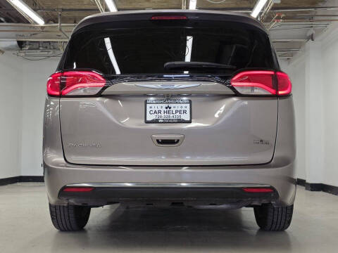 2017 Chrysler Pacifica Touring Plus