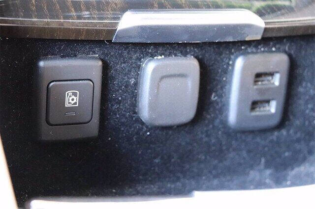 2019 Cadillac Escalade Platinum