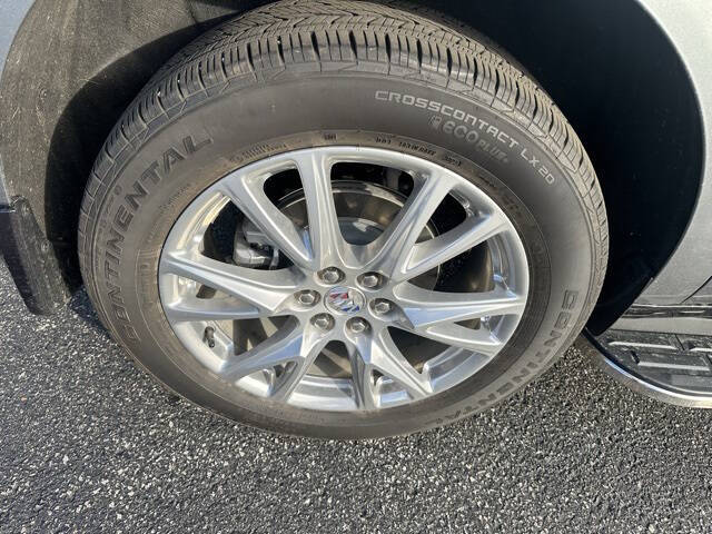 2024 Buick Enclave Essence