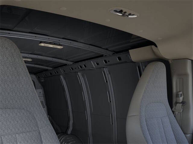 2025 Chevrolet Express 2500