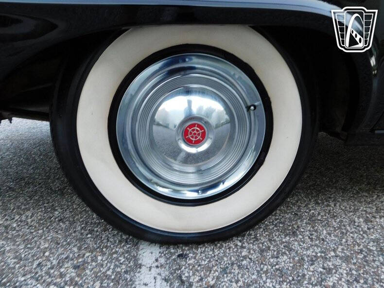 1957 Packard Clipper