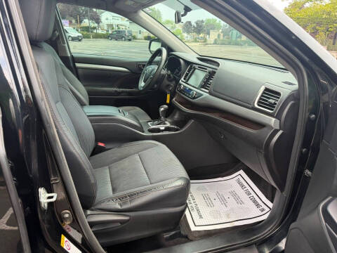 2016 Toyota Highlander LE Plus