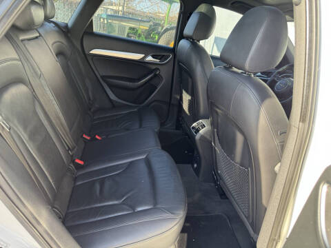 2017 Audi Q3 2.0T Premium Plus