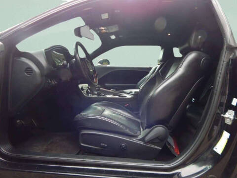 2018 Dodge Challenger SXT Plus